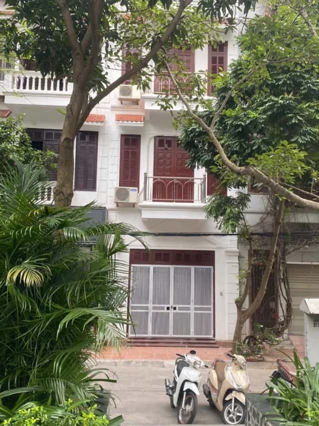 Cho thuê nhà mặt tiền Nam Từ Liêm, Ha Noi – 5 phòng ngủ, giá 20 triệu