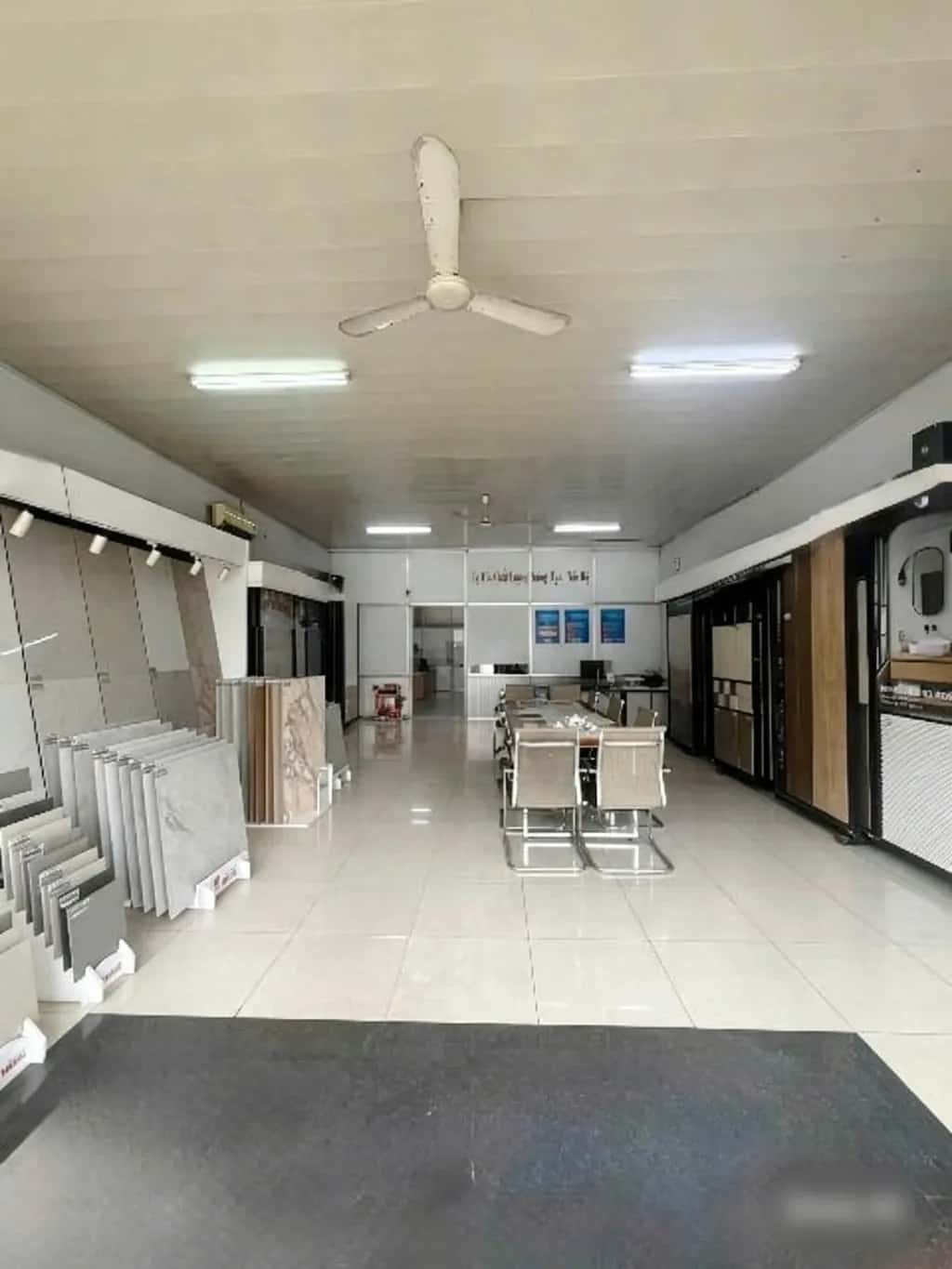Cho thuê nhà mặt tiền Đường 30 Tháng 4 Ninh Kiều, Cần Thơ – giá 100 triệu