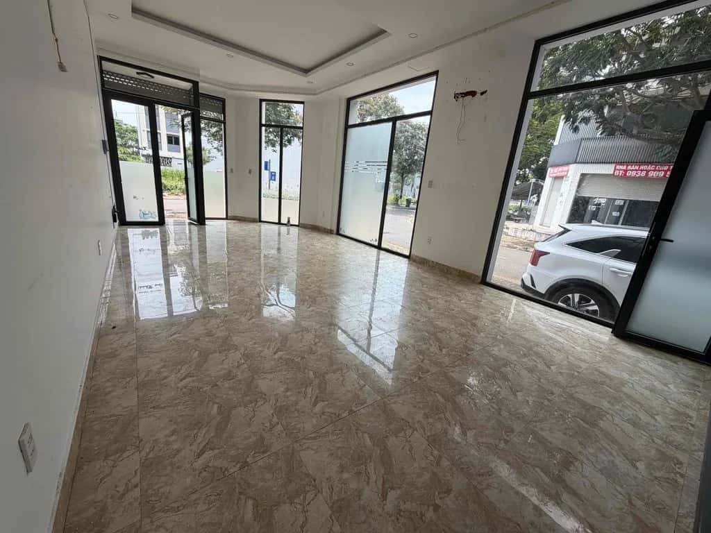 Cho thuê nhà mặt tiền Khu Đô Thị Đông Tăng Long Quận 9 cũ, Ho Chi Minh – giá 6.8 triệu