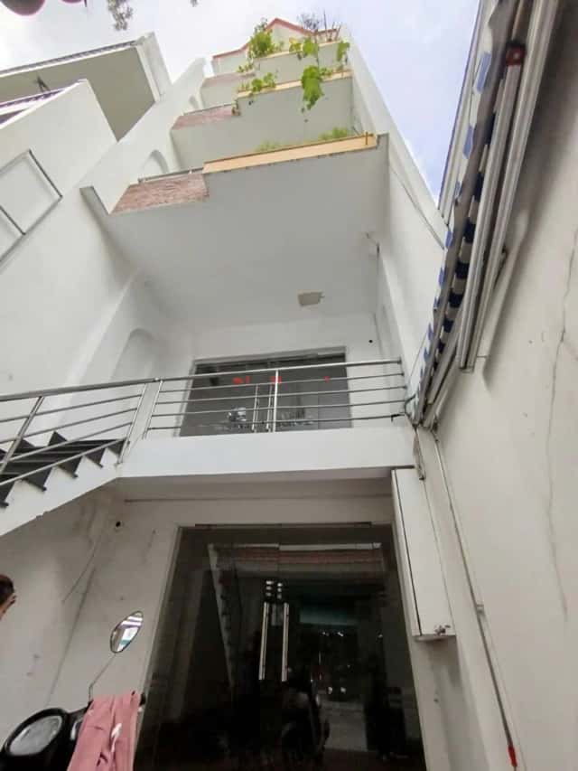 Cho thuê nhà hẻm D5 Bình Thạnh, TP.HCM – 7 phòng ngủ, giá 45 triệu