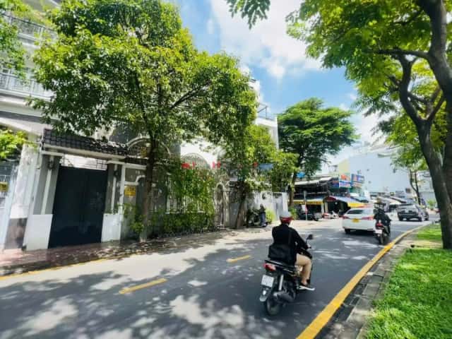 Cho thuê nhà hẻm Trường Sa Bình Thạnh, TP.HCM – 5 phòng ngủ, giá 80 triệu Cho thuê nhà hẻm Trường Sa Bình Thạnh, TP.HCM – 5 phòng ngủ, giá 80 triệu
