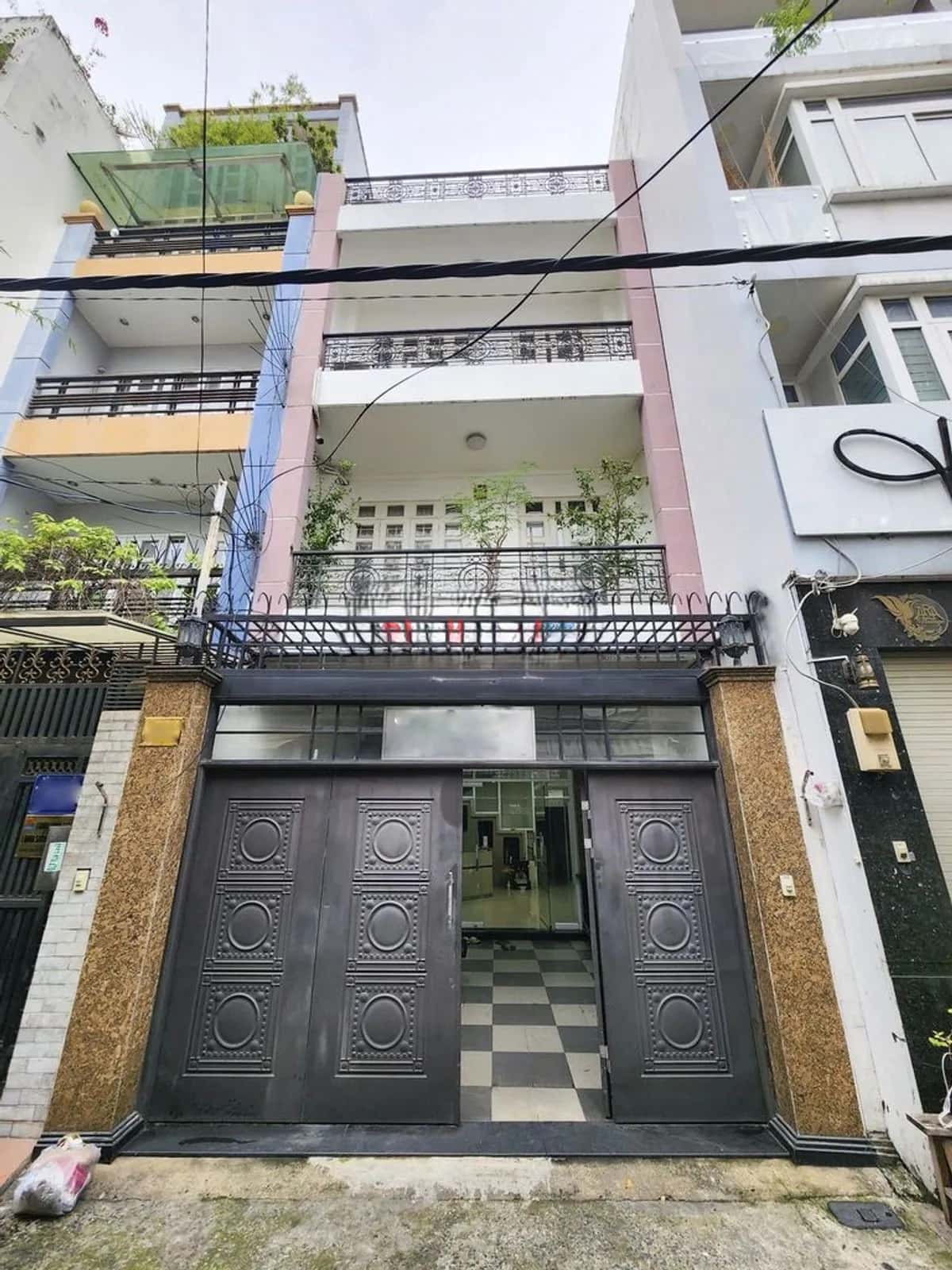 Cho thuê nhà hẻm Mạc Đĩnh Chi Quận 1, TP.HCM – giá 55 triệu