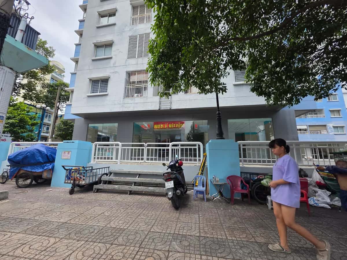 Cho thuê nhà mặt tiền Đường Nguyễn Chí Thanh Quận 5, TP.HCM – giá 100 triệu