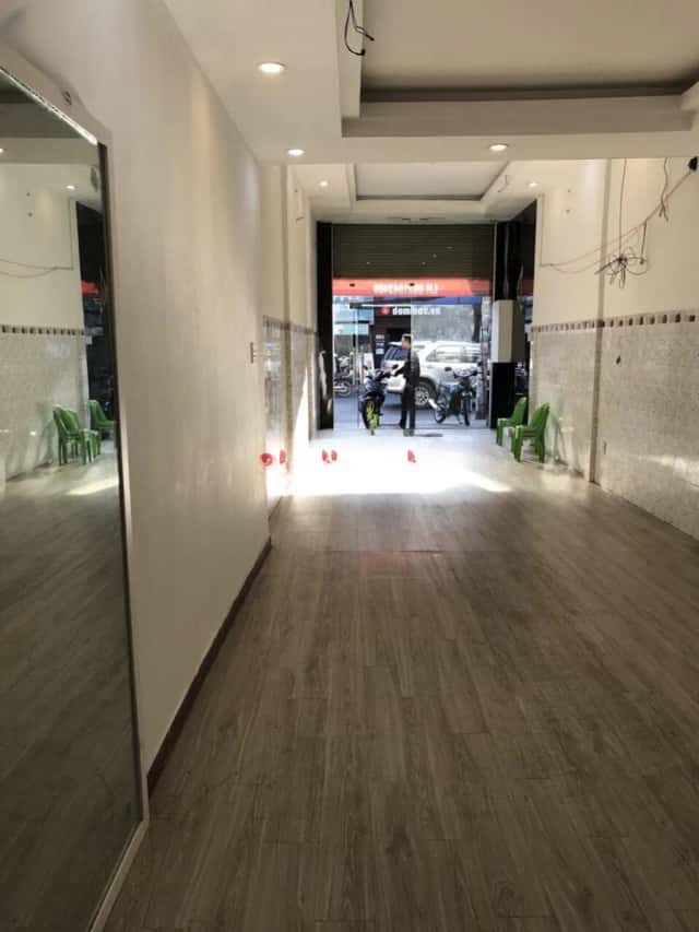 Cho thuê nhà mặt tiền Lê Quang Định Bình Thạnh, TP.HCM – 3 phòng ngủ, giá 37 triệu