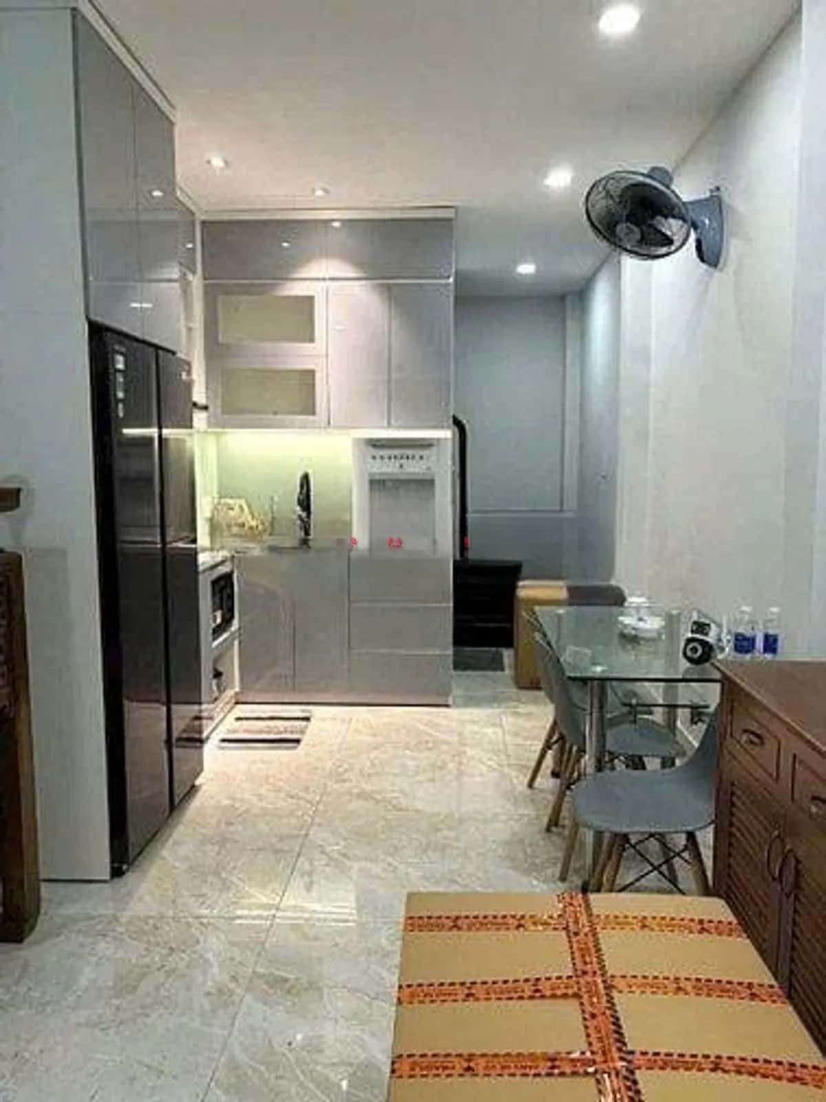 Cho thuê nhà hẻm Điện Biên Phủ Bình Thạnh, TP.HCM – 2 phòng ngủ, giá 18 triệu