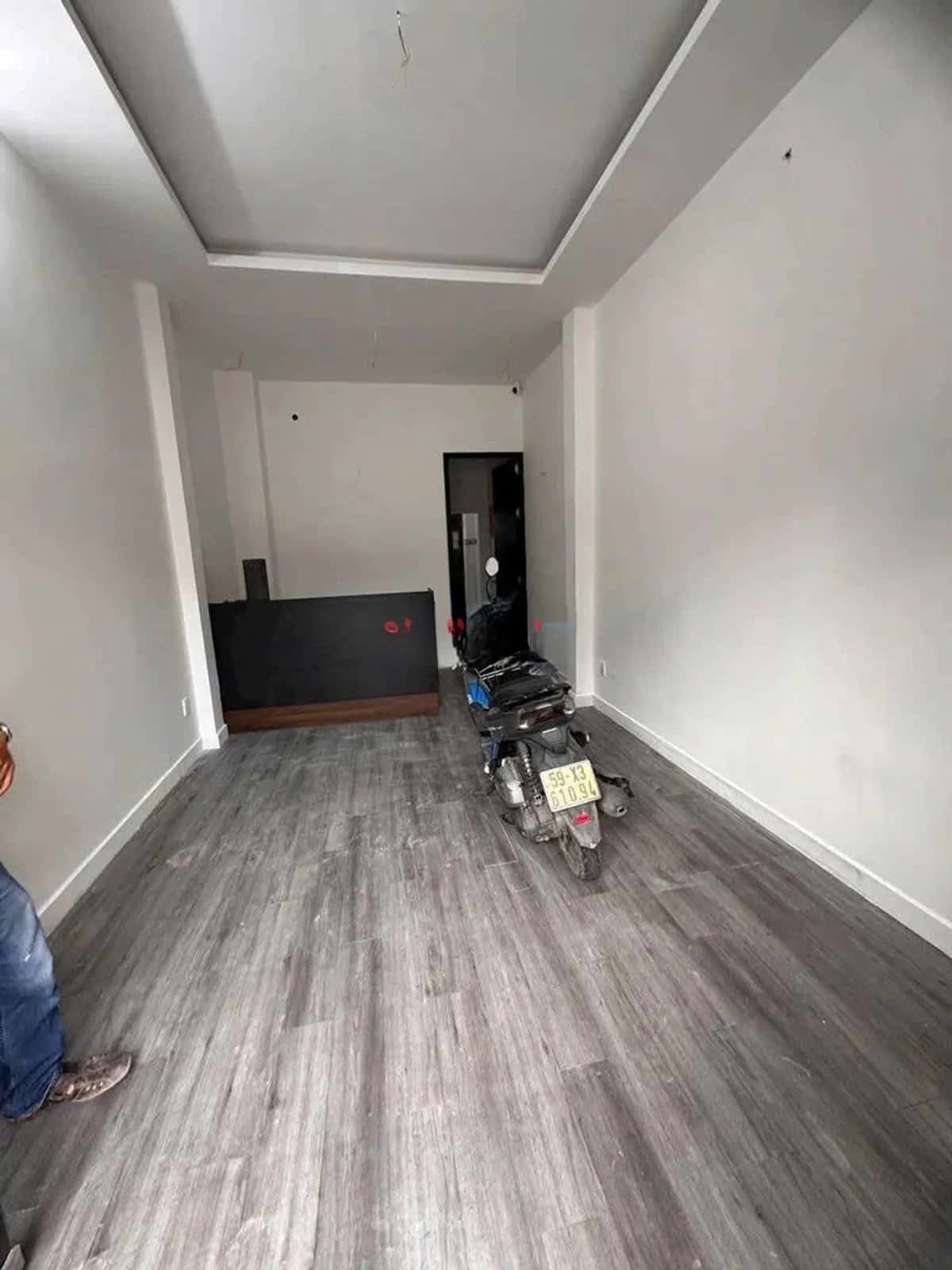 Cho thuê nhà mặt tiền Nguyễn Phi Khanh Quận 1, TP.HCM – 4 phòng ngủ, giá 25 triệu