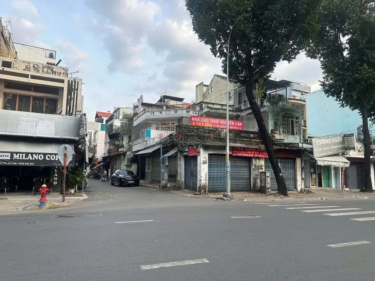 Cho thuê nhà mặt tiền Đường Nguyễn Kiệm Gò Vấp, TP.HCM – giá 95 triệu