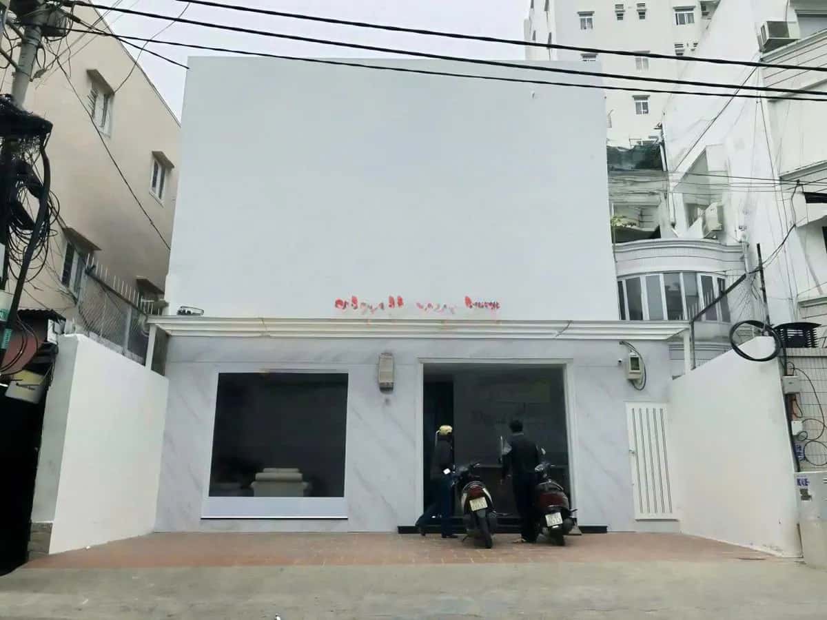 Cho thuê nhà mặt tiền Lương Hữu Khánh Quận 1, TP.HCM – giá 100 triệu