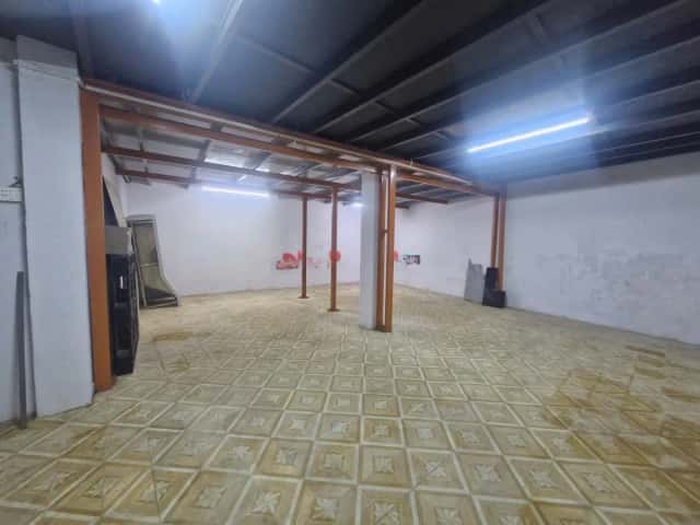 Cho thuê nhà mặt tiền Trịnh Hoài Đức Quận 5, TP.HCM – giá 50 triệu