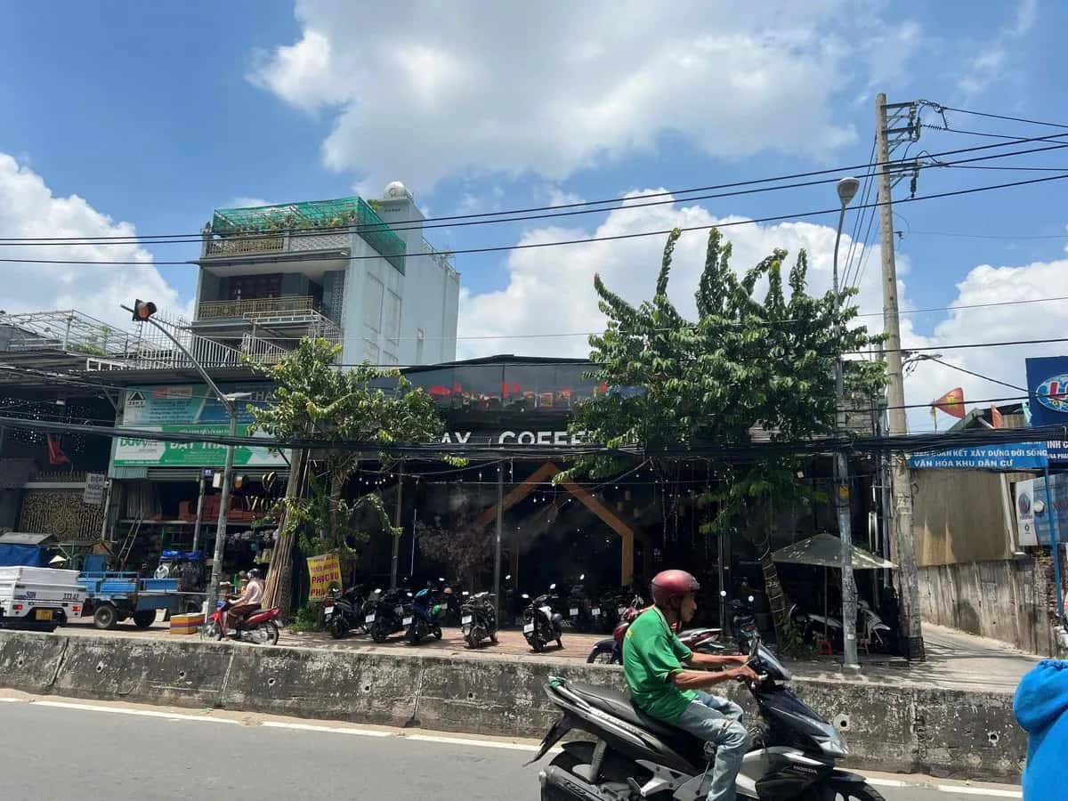 Cho thuê nhà mặt tiền Phan Văn Hớn Quận 12, TP.HCM – giá 100 triệu