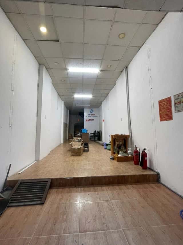 Cho thuê nhà mặt tiền Nguyễn Văn Trường Quận 1, TP.HCM – giá 37 triệu