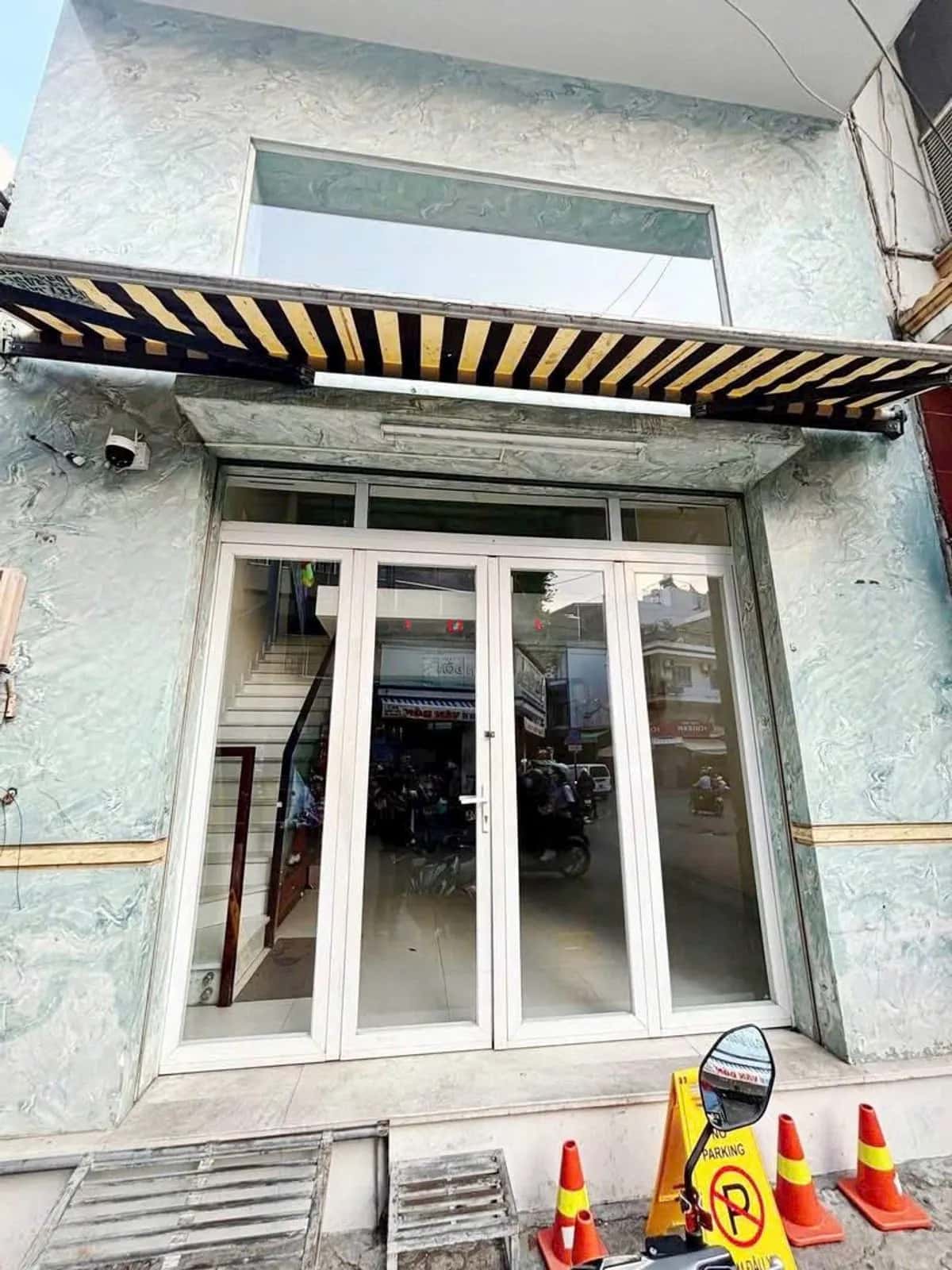 Cho thuê nhà hẻm Đường Số 11 Quận 4, TP.HCM – 2 phòng ngủ, giá 35 triệu