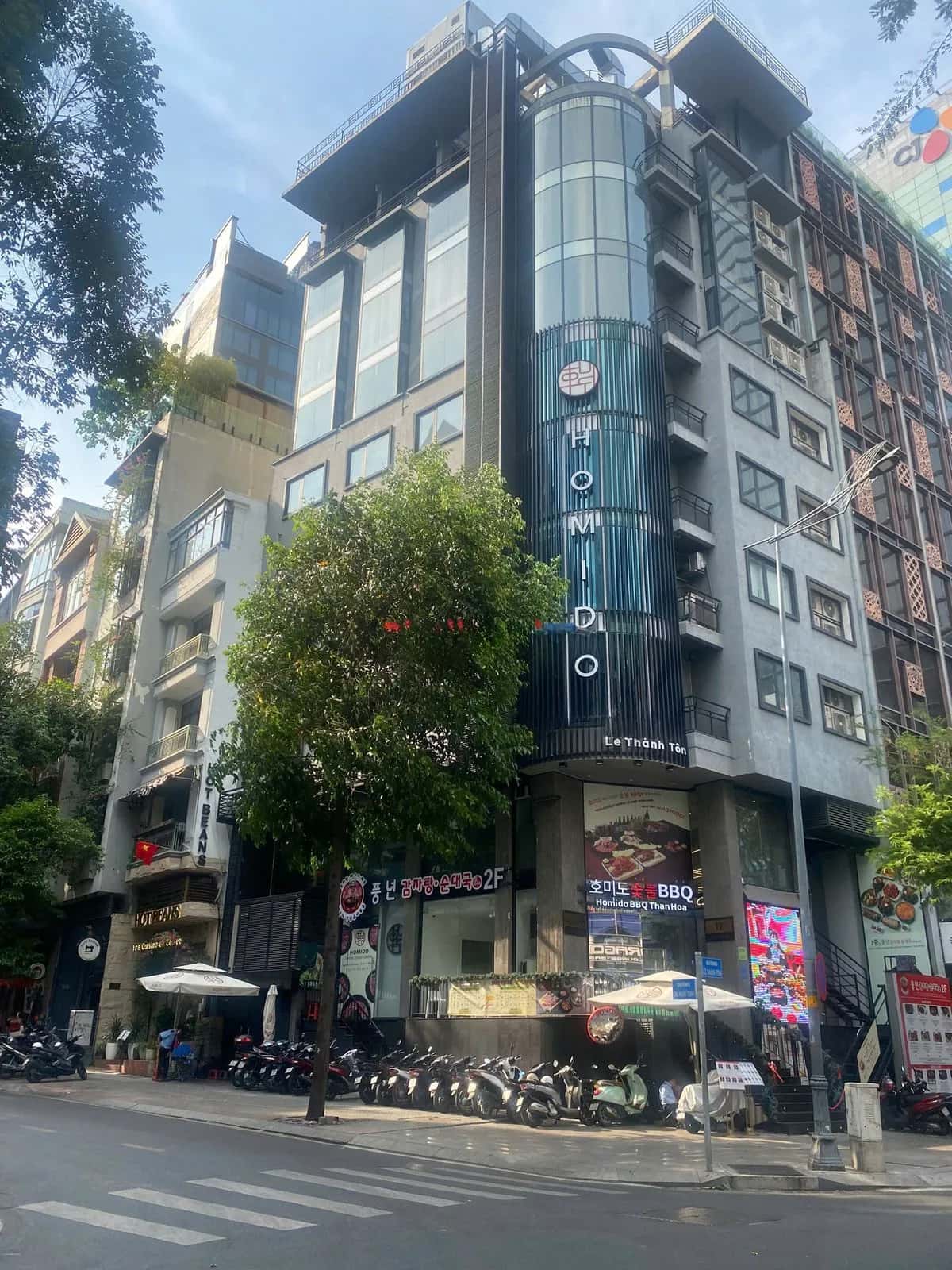 Cho thuê văn phòng Đường Lê Thánh Tôn Quận 1, TP.HCM – giá 100 triệu