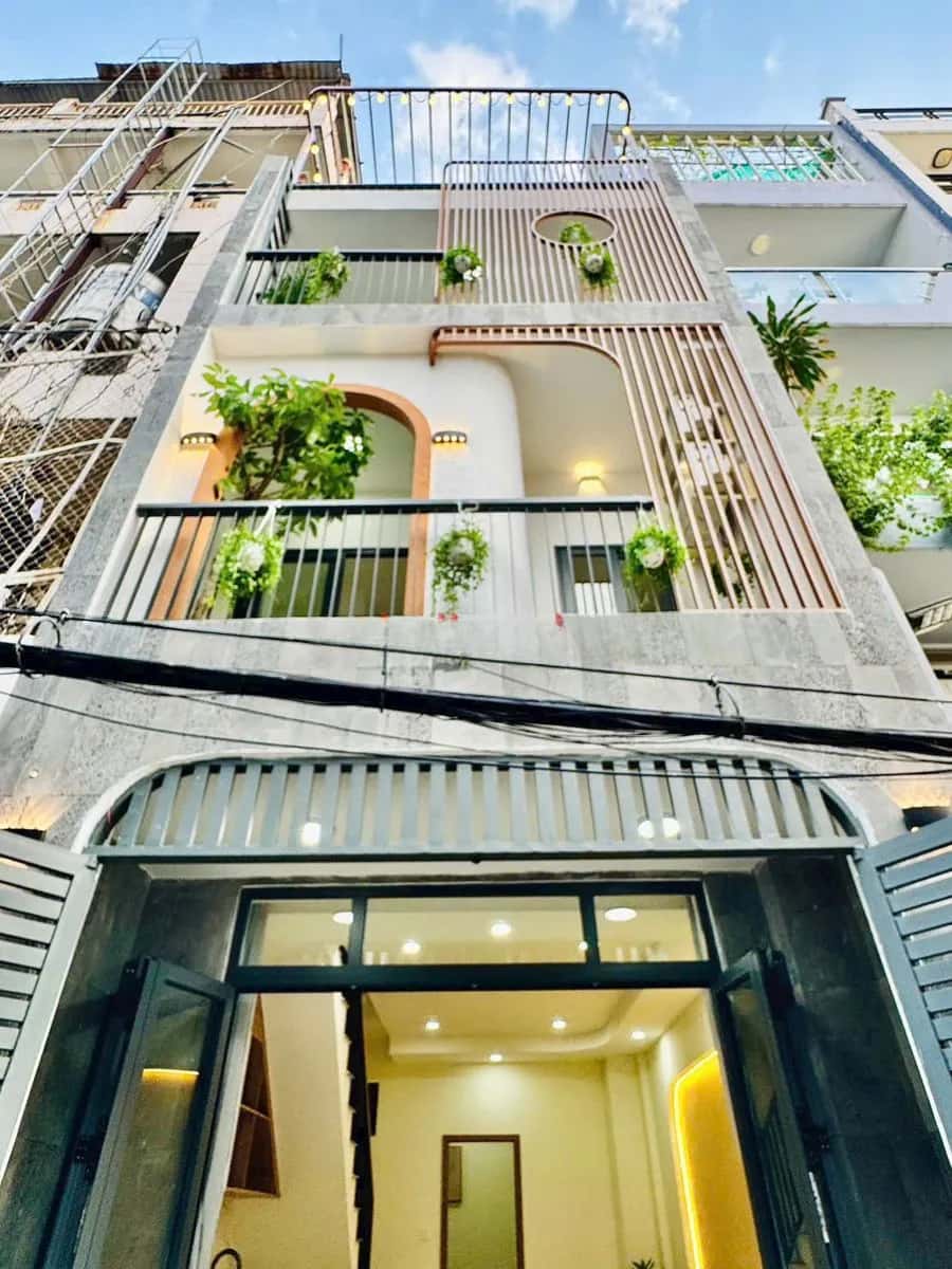 Cho thuê nhà hẻm Quốc Lộ 13 Bình Thạnh, TP.HCM – 5 phòng ngủ, giá 28 triệu