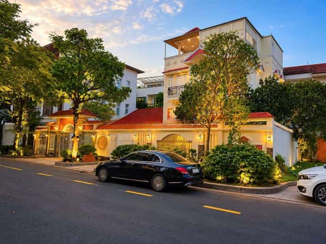 Cho thuê nhà hẻm Đường 32 Quận 2, TP.HCM – 9 phòng ngủ, giá 221 triệu Cho thuê nhà hẻm Đường 32 Quận 2, TP.HCM – 9 phòng ngủ, giá 221 triệu