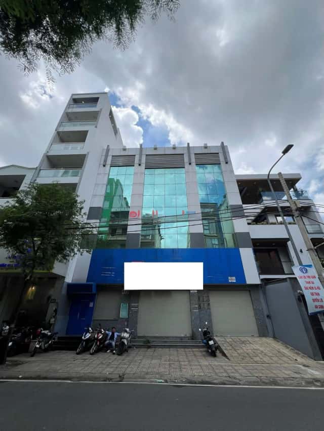 Cho thuê nhà mặt tiền Ngô Quyền Quận 5, TP.HCM – giá 110 triệu