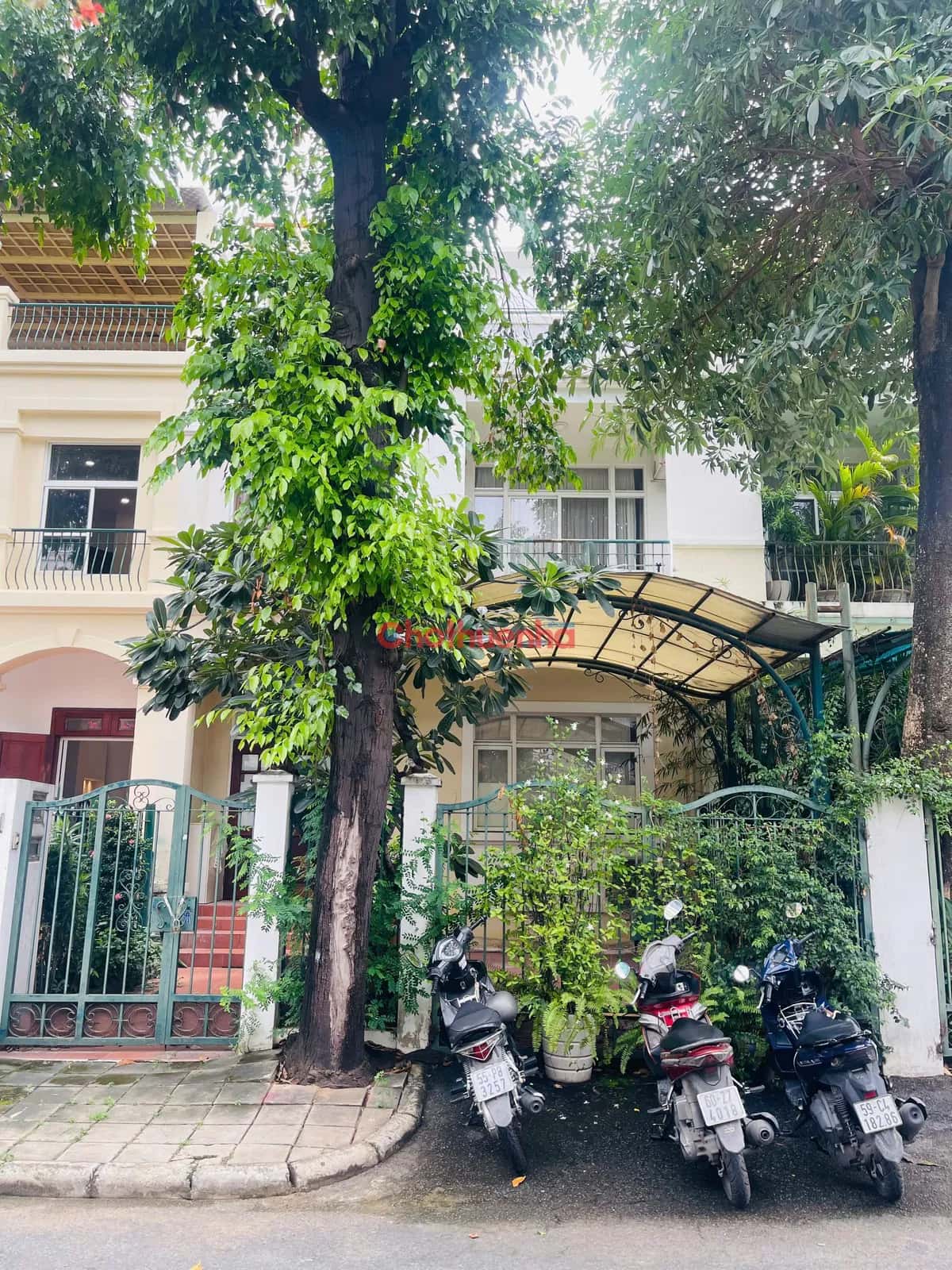 Cho thuê nhà hẻm Hưng Thái Quận 7, Ho Chi Minh – 4 phòng ngủ, giá 33 triệu