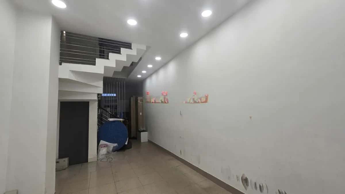 Cho thuê nhà mặt tiền Bùi Điền Quận 8, TP.HCM – 5 phòng ngủ, giá 40 triệu
