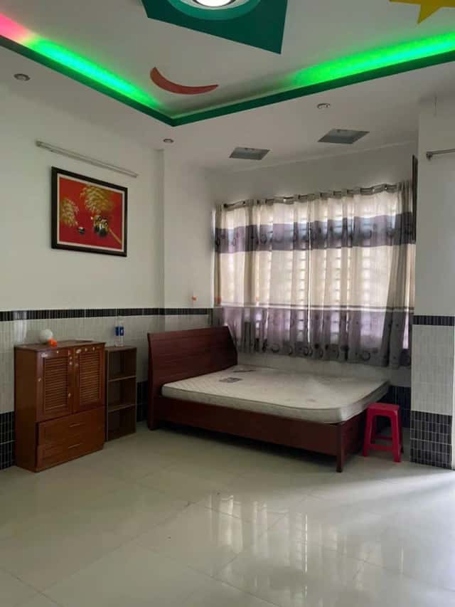 Cho thuê BĐS khác Đường Hùng Vương Quận 10, TP.HCM – 4 phòng ngủ, giá 25 triệu