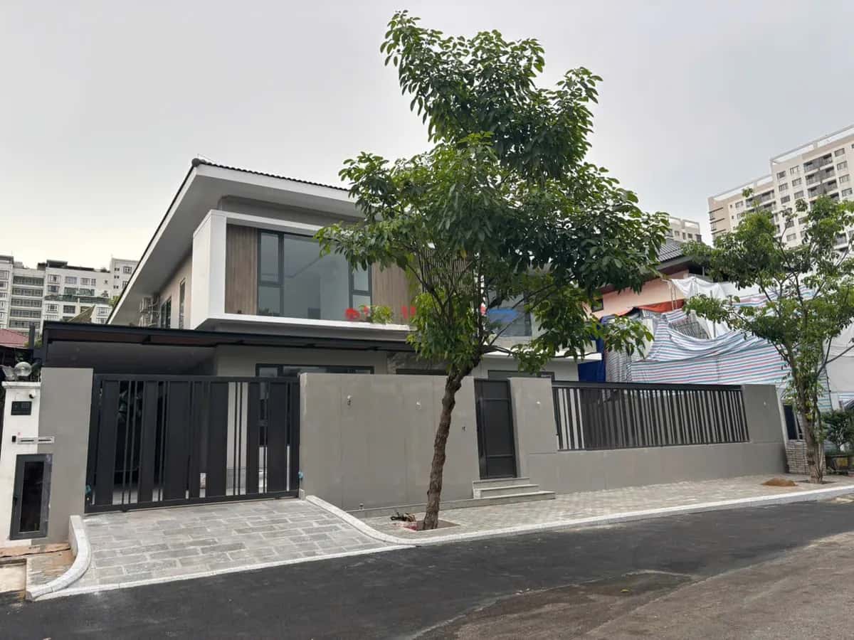 Cho thuê nhà hẻm Tân Thành Quận 7, TP.HCM – 4 phòng ngủ, giá 170 triệu