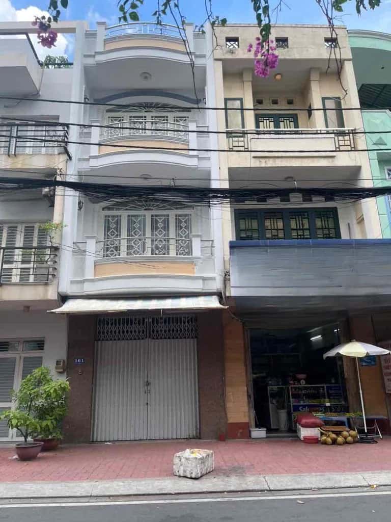 Cho thuê nhà mặt tiền Đường Phạm Hùng Quận 8, TP.HCM – 4 phòng ngủ, giá 25 triệu