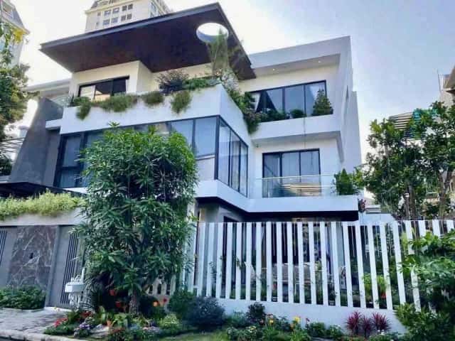 Cho thuê nhà hẻm Quận 7, Ho Chi Minh – 5 phòng ngủ, giá 130 triệu
