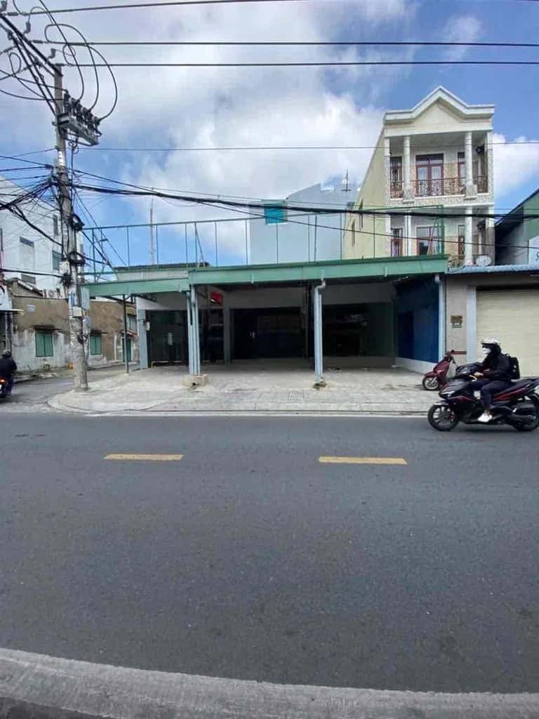 Cho thuê nhà mặt tiền Đường Quang Trung Huyện Hóc Môn, TP.HCM – 1 phòng ngủ, giá 38 triệu