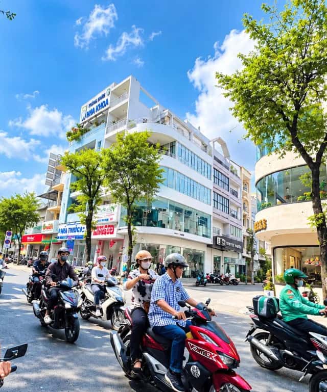 Cho thuê nhà mặt tiền Đường Sư Vạn Hạnh Quận 10, TP.HCM – giá 90 triệu
