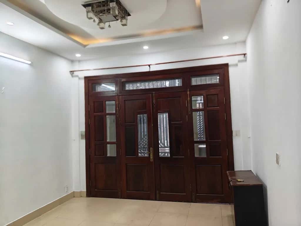 Cho thuê nhà hẻm Đường số 882 Quận 9 cũ, TP.HCM – 4 phòng ngủ, giá 9 triệu
