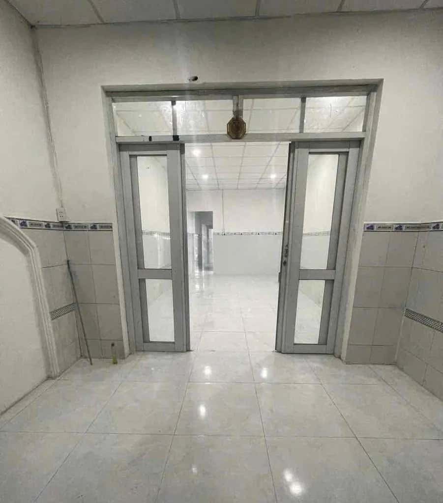 Cho thuê nhà mặt tiền Trần Quang Diệu Nhỏ Binh Thuy, Can Tho – 2 phòng ngủ, giá 5 triệu