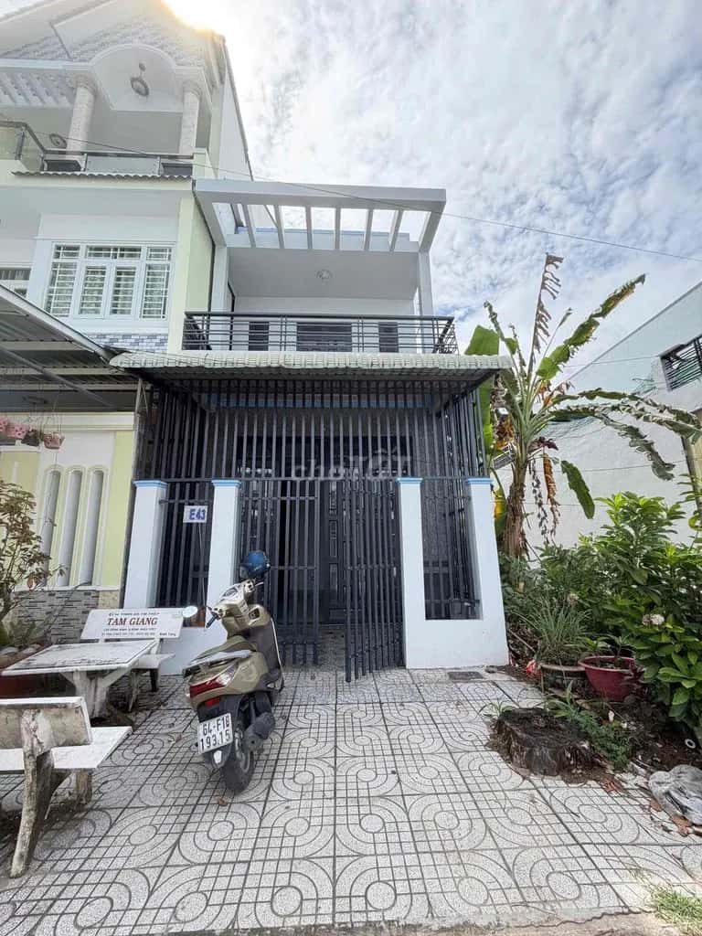 Cho thuê nhà mặt tiền Hung Phu, Can Tho – 3 phòng ngủ, giá 6.5 triệu