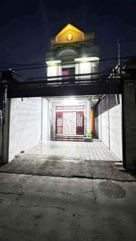 Cho thuê nhà hẻm Đoàn Thị Kia Thành phố Dĩ An, TP.HCM – 4 phòng ngủ, giá 8 triệu