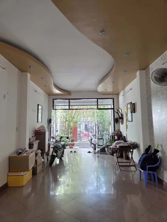 Cho thuê nhà mặt tiền Quang Trung Hải Châu, Đà Nẵng – 7 phòng ngủ, giá 50 triệu Cho thuê nhà mặt tiền Quang Trung Hải Châu, Đà Nẵng – 7 phòng ngủ, giá 50 triệu