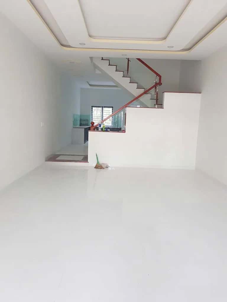 Cho thuê nhà hẻm Thị xã Tân Uyên, Ho Chi Minh – 5 phòng ngủ, giá 12 triệu