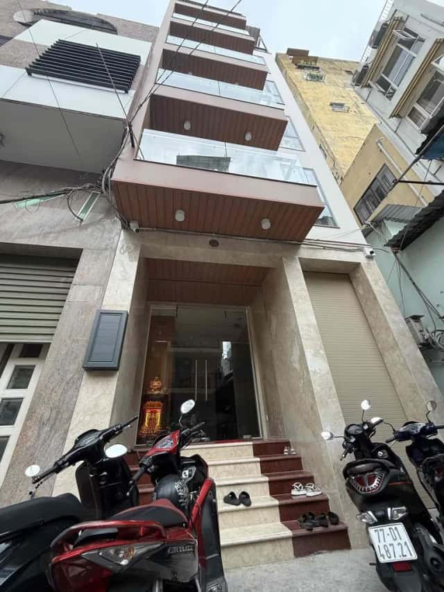 Cho thuê nhà mặt tiền Nguyễn Công Trứ Quận 1, TP.HCM – giá 27 triệu