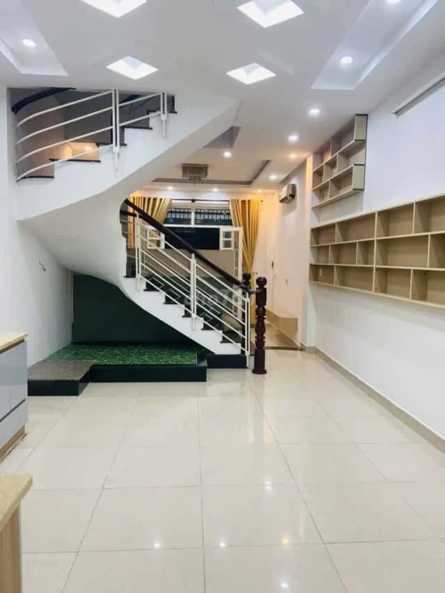 Cho thuê nhà hẻm Số 9 Khu Phố 5 Thủ Đức, Ho Chi Minh – 2 phòng ngủ, giá 11 triệu Cho thuê nhà hẻm Số 9 Khu Phố 5 Thủ Đức, Ho Chi Minh – 2 phòng ngủ, giá 11 triệu