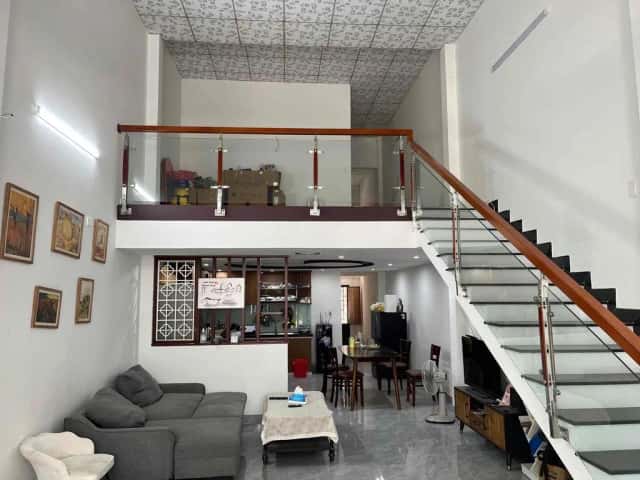 Cho thuê nhà mặt tiền Lê Tấn Trung Sơn Trà, Đà Nẵng – 3 phòng ngủ, giá 11 triệu Cho thuê nhà mặt tiền Lê Tấn Trung Sơn Trà, Đà Nẵng – 3 phòng ngủ, giá 11 triệu