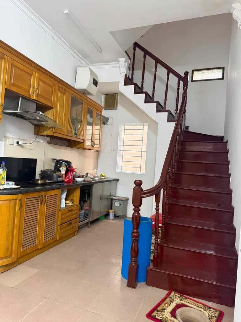 Cho thuê nhà hẻm Trung Tự Kim Liên, Hà Nội – 3 phòng ngủ, giá 14 triệu