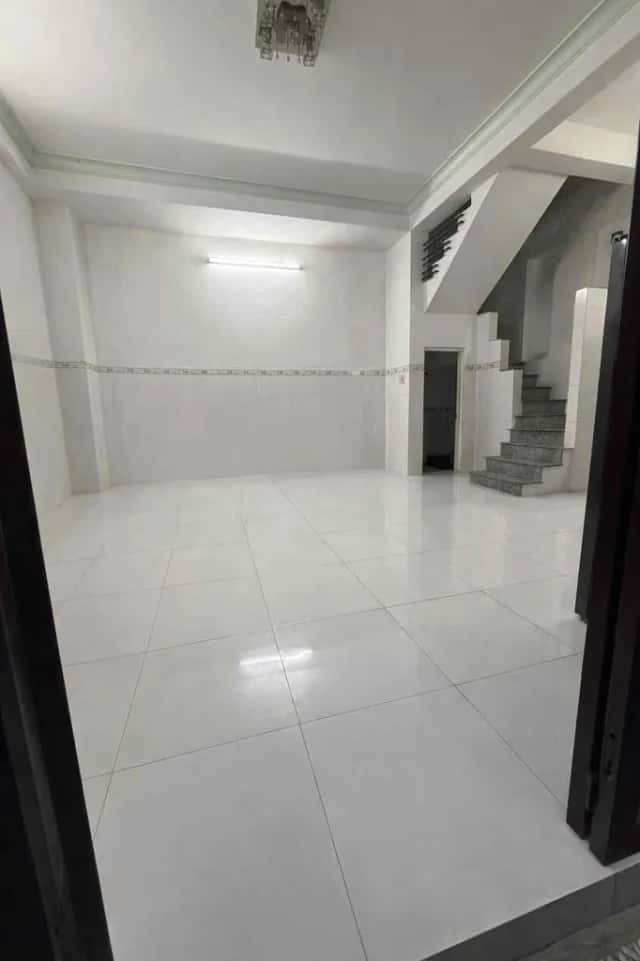 Cho thuê nhà hẻm Huỳnh Tấn Phát Quận 7, TP.HCM – 3 phòng ngủ, giá 10 triệu