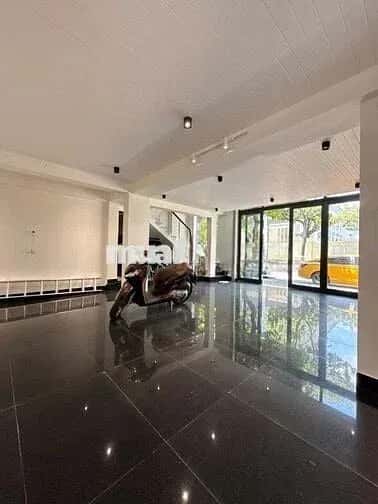 Cho thuê nhà mặt tiền Hải Châu, Đà Nẵng – giá 15 triệu