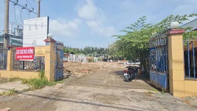 Cho thuê kho, nhà xưởng Nguyễn Văn Tạo Huyện Nhà Bè, TP.HCM – giá 350 triệu