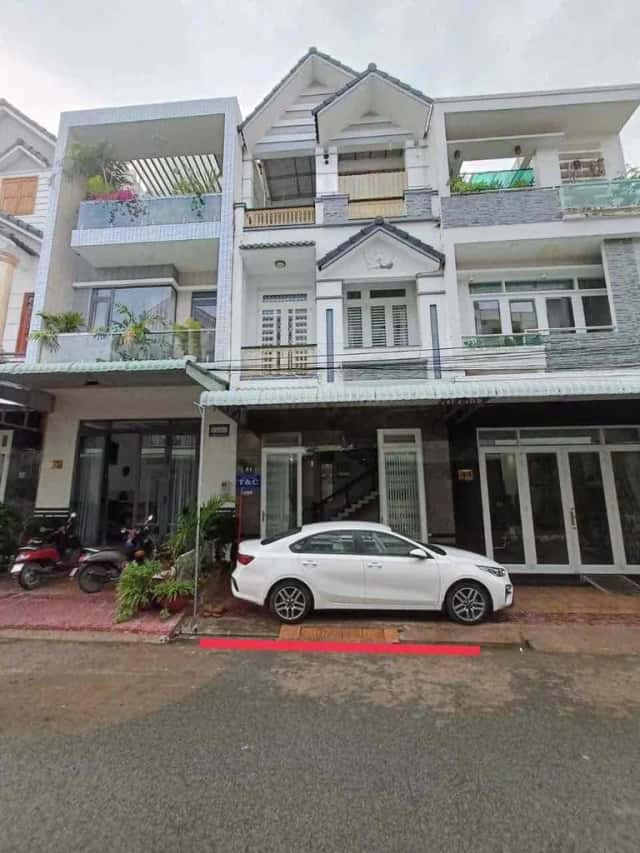 Cho thuê nhà mặt tiền Hung Phu, Can Tho – 3 phòng ngủ, giá 11 triệu Cho thuê nhà mặt tiền Hung Phu, Can Tho – 3 phòng ngủ, giá 11 triệu