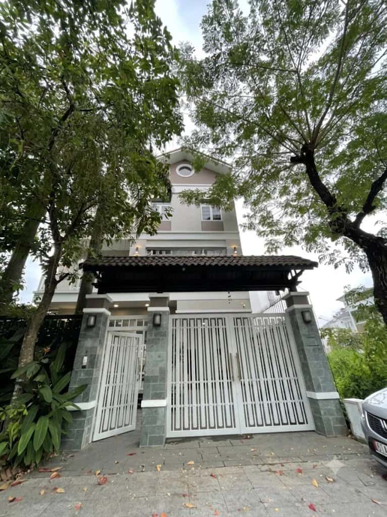 Cho thuê nhà hẻm Lương Định Của Quận 2 cũ, TP. Thủ Đức – 5 phòng ngủ, giá 45 triệu