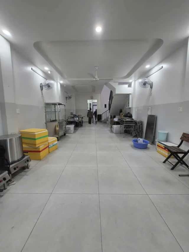Cho thuê nhà mặt tiền Đường Chế Lan Viên Tân Phú, TP.HCM – 2 phòng ngủ, giá 20 triệu Cho thuê nhà mặt tiền Đường Chế Lan Viên Tân Phú, TP.HCM – 2 phòng ngủ, giá 20 triệu