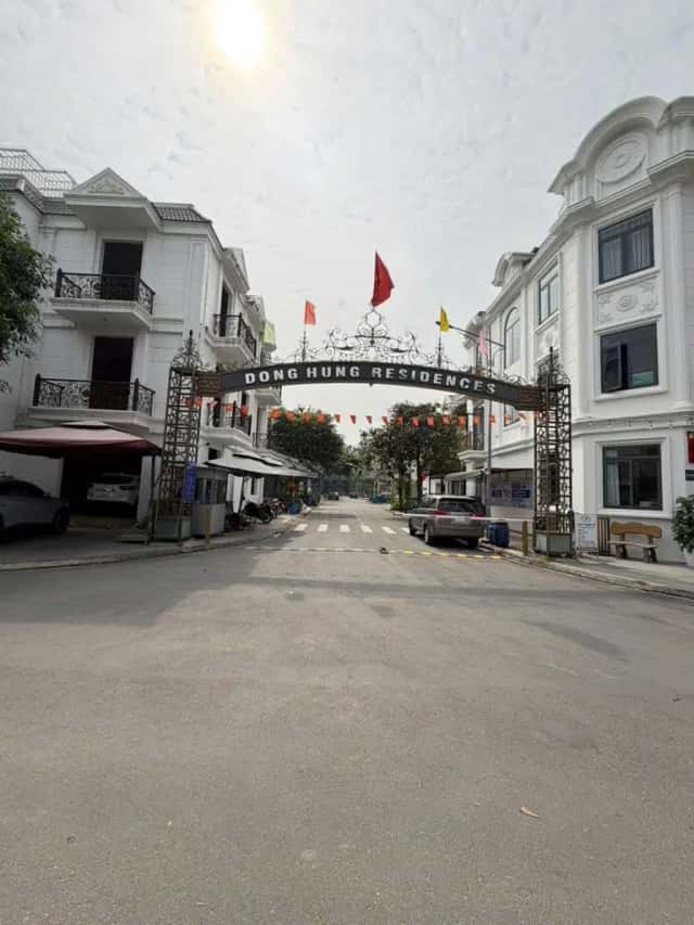 Bán nhà hẻm Đông Tác Dĩ An, TP.HCM – 4 phòng ngủ, giá 6.9 tỷ Bán nhà hẻm Đông Tác Dĩ An, TP.HCM – 4 phòng ngủ, giá 6.9 tỷ