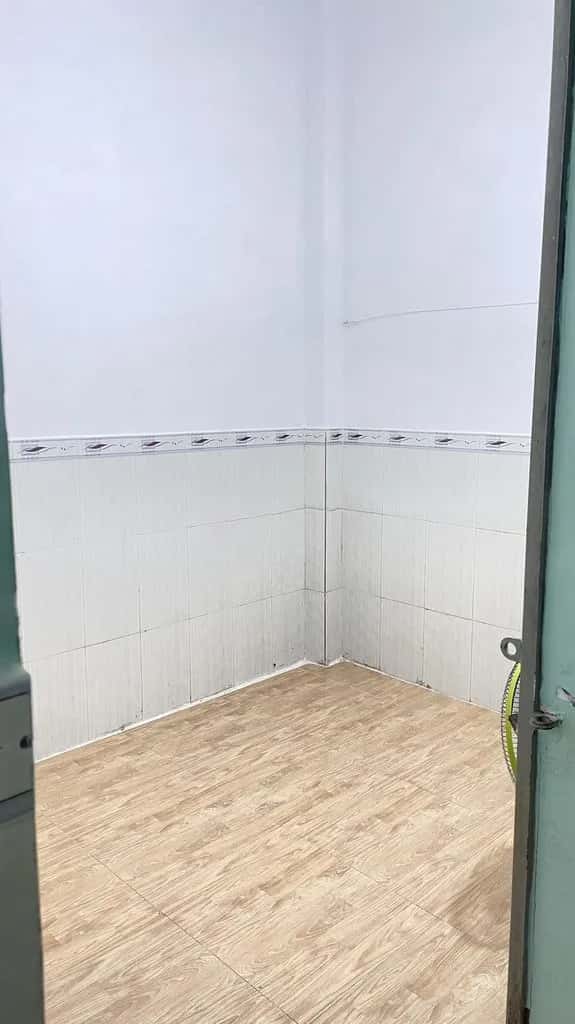 Cho thuê phòng trọ Đường Trần Bình Trọng Quận 10, TP.HCM – giá 1.7 triệu