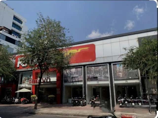 Cho thuê nhà mặt tiền Đường Sư Vạn Hạnh Quận 10, TP.HCM – giá 220 triệu