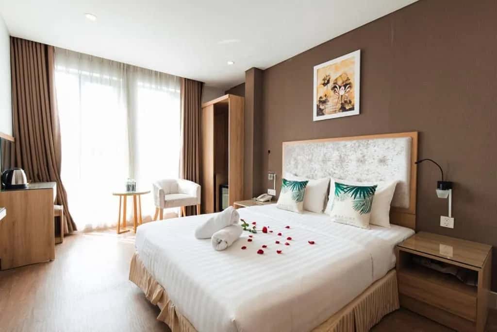 Cho thuê BĐS khác Bạch Đằng Tân Bình, TP.HCM – 10 phòng ngủ, giá 260 triệu