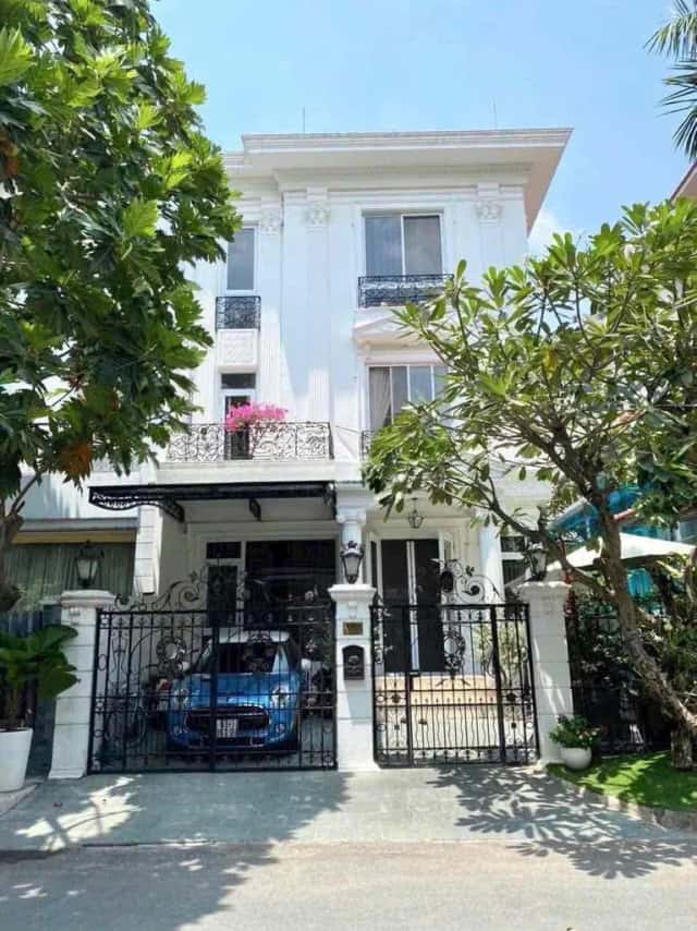 Cho thuê nhà hẻm Quận 7, Ho Chi Minh – 4 phòng ngủ, giá 100 triệu Cho thuê nhà hẻm Quận 7, Ho Chi Minh – 4 phòng ngủ, giá 100 triệu