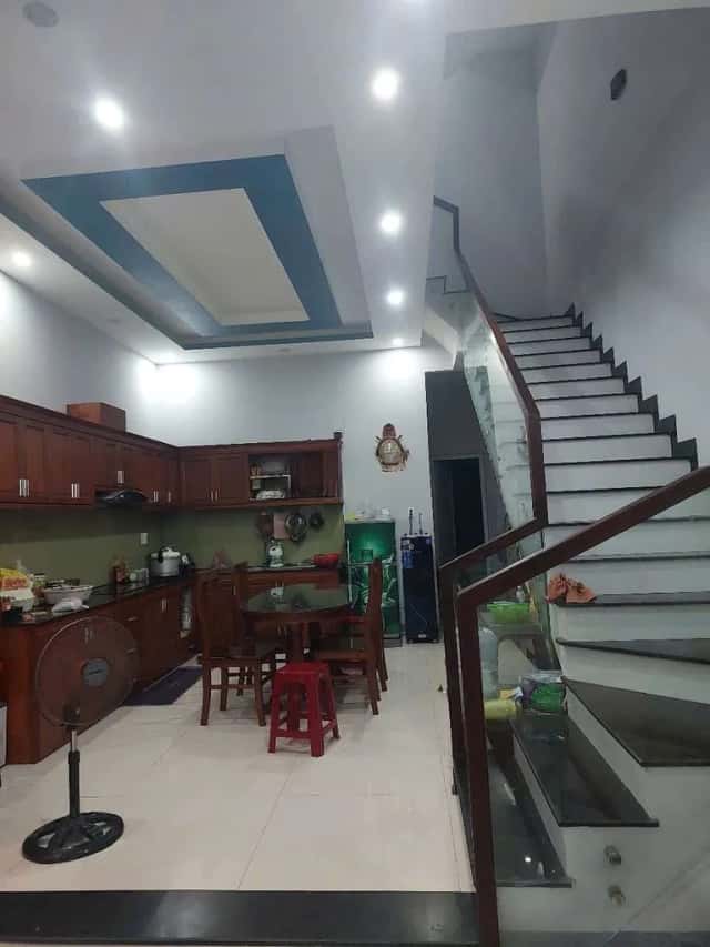 Cho thuê nhà mặt tiền Cao Hồng Lãnh Quận Ngũ Hành Sơn, Đà Nẵng – 3 phòng ngủ, giá 12 triệu Cho thuê nhà mặt tiền Cao Hồng Lãnh Quận Ngũ Hành Sơn, Đà Nẵng – 3 phòng ngủ, giá 12 triệu